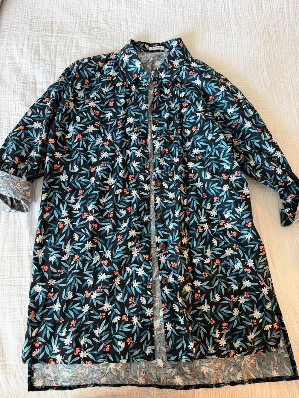 Women’s Button-Down Floral Shirt and Shorts Set in Navy Blue Floral - Picture 9 of 14